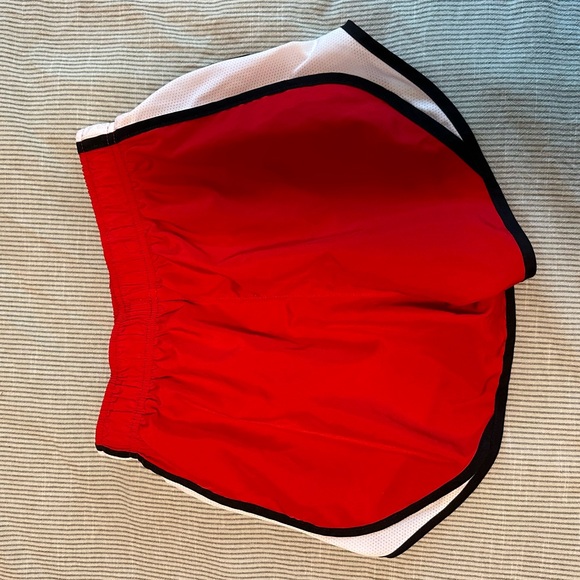 Nike DriFit Workout Shorts Gym Running Red White Black XS - Picture 4 of 4